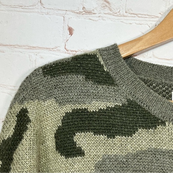 Lucky Brand Camo Sweater Womens Medium Green Pullover Crew Neck Soft - Picture 2 of 9